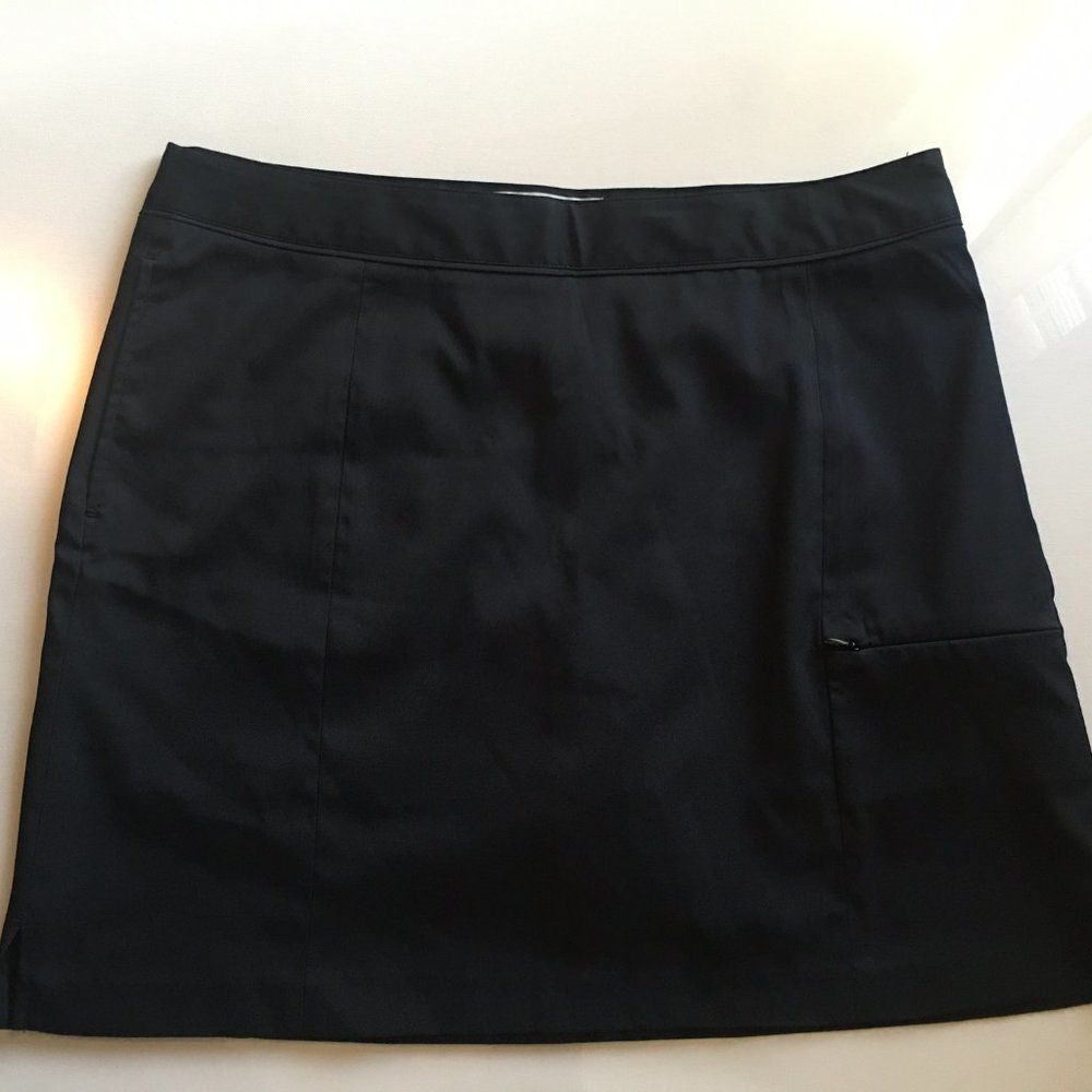 Black Golf Skirt/Skort Greg Norman size 10